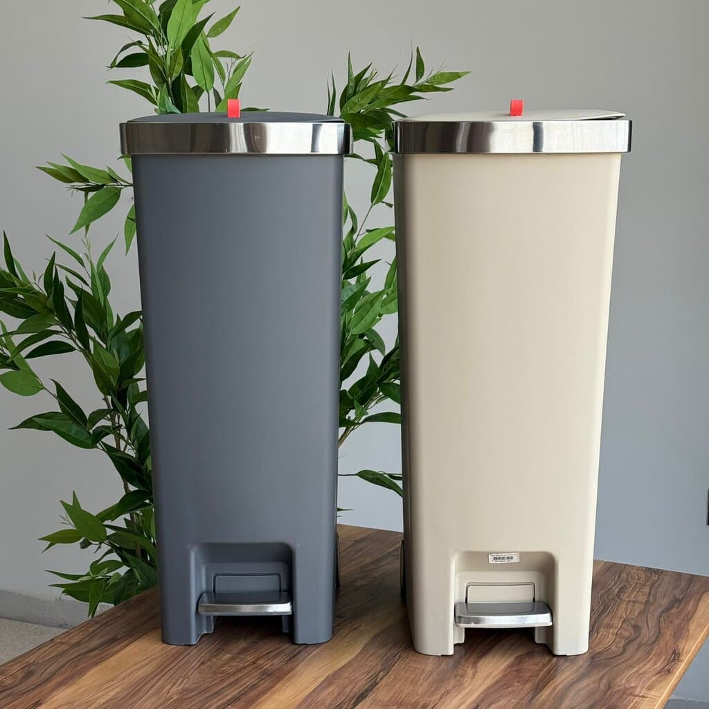 Slim Pedal Waste Bin With Wheels 5
