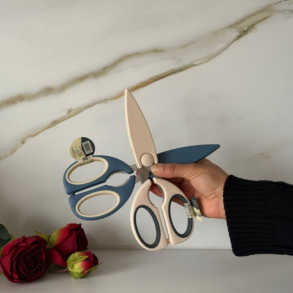 Multi-Purpose Durable Household Scissors 2