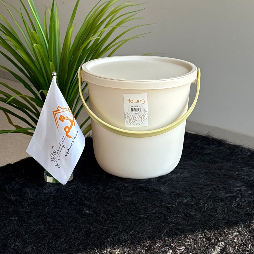 Multi-Purpose Plastic Bucket with Lid 3