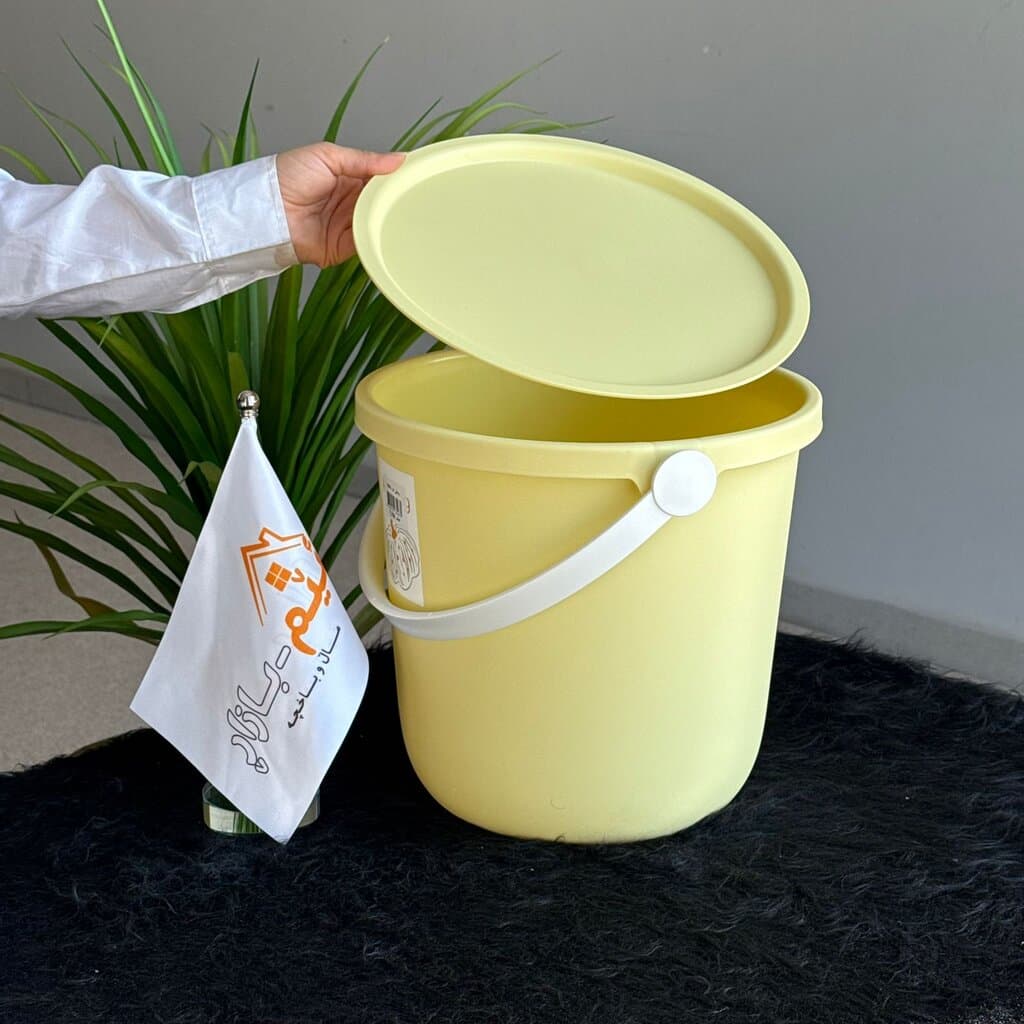 Multi-Purpose Plastic Bucket with Lid 4