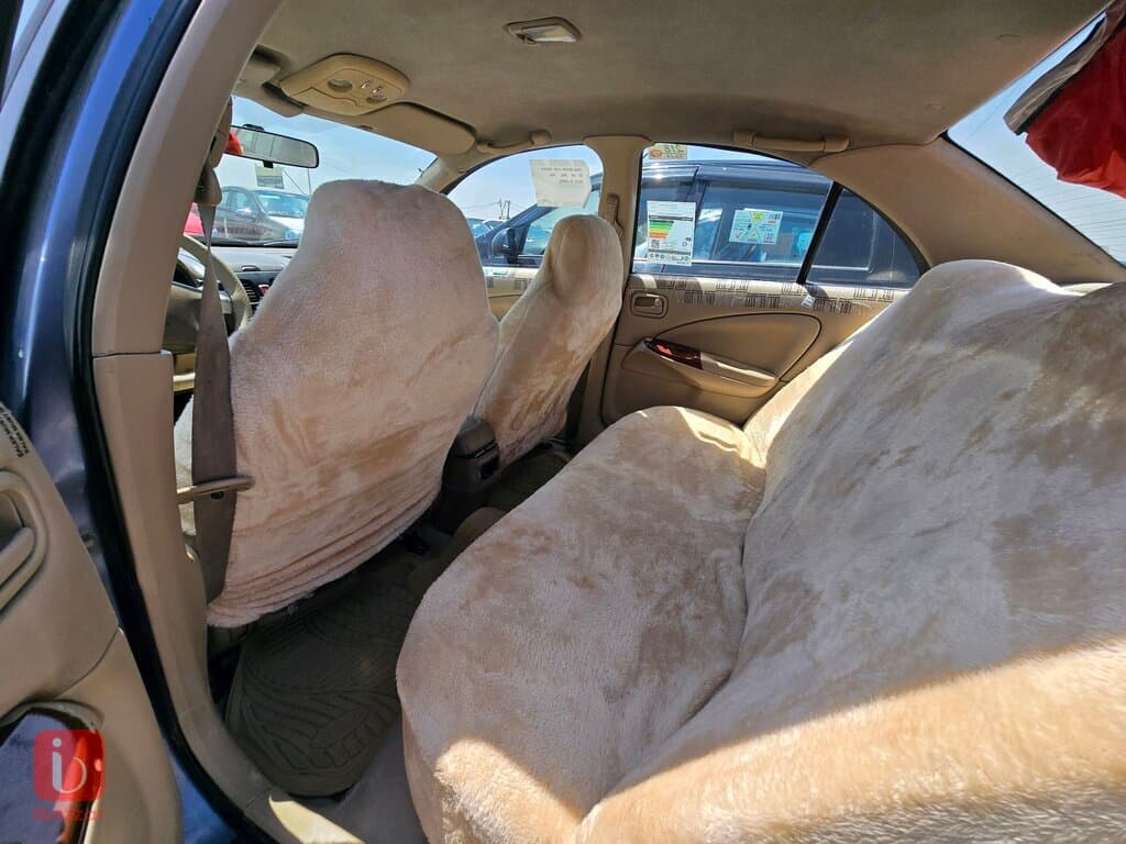 Nissan Sunny 5