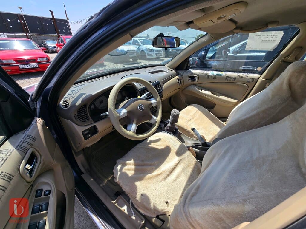 Nissan Sunny 6
