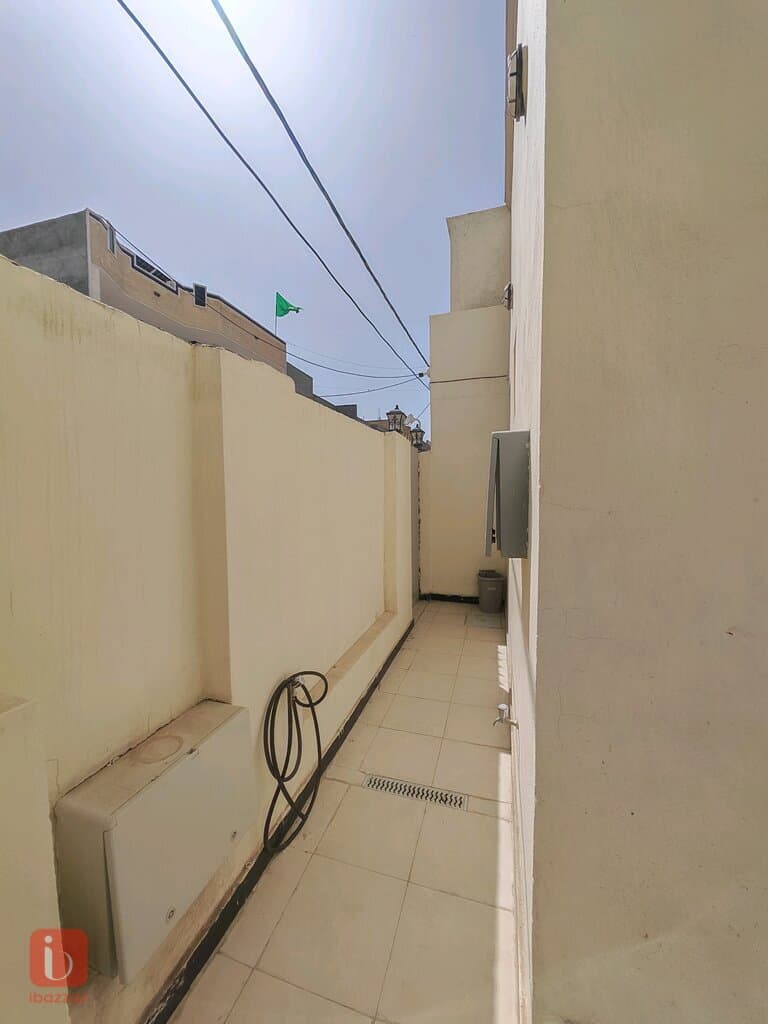 House for sale in babil hilah 80 meter street 10