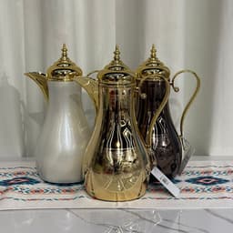 ترمس فاخر وأنيق معزول لحفظ القهوة والشاي — photo 2