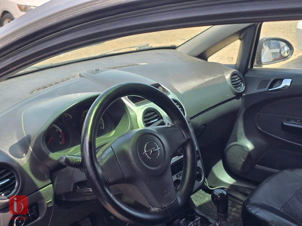 Opel Vectra — photo 7