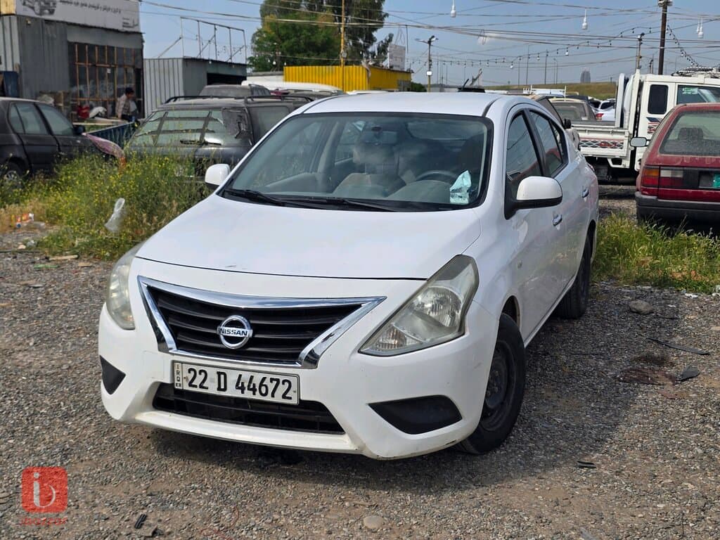 Nissan Sunny 3