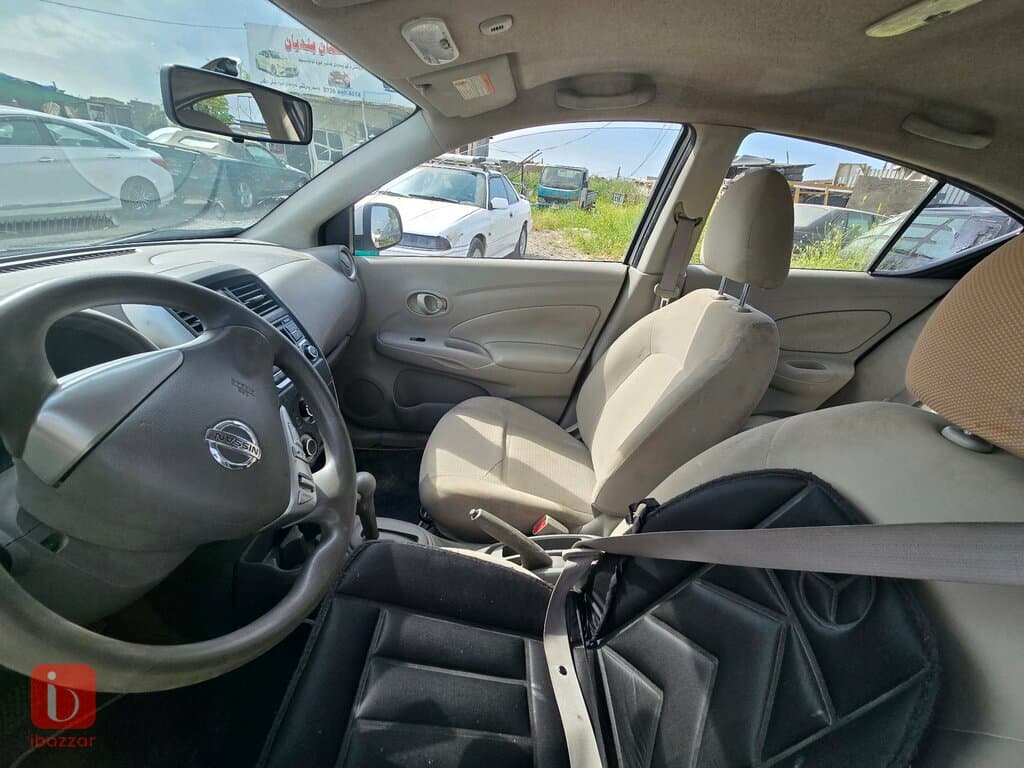 Nissan Sunny 6