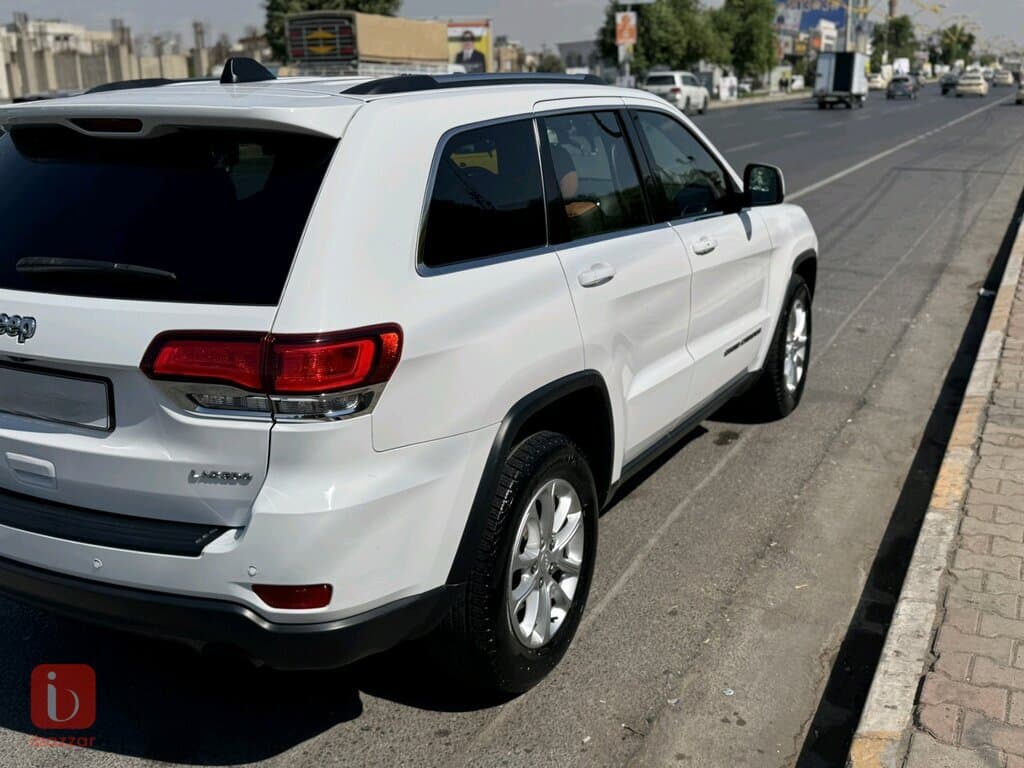 Jeep Grand Cherokee Laredo 4