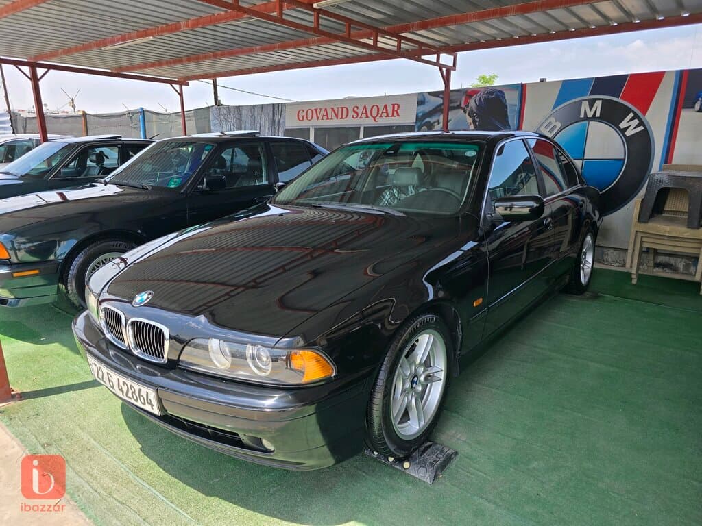 BMW 5-Series 528i 2