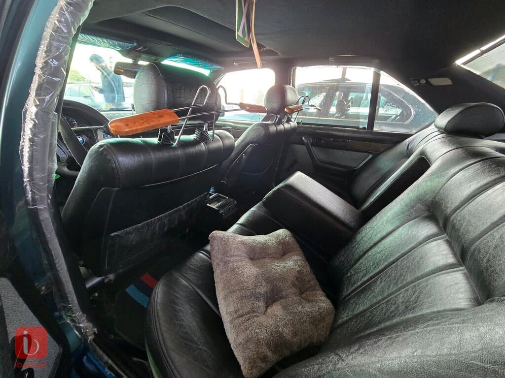 BMW 5-Series 525i 5