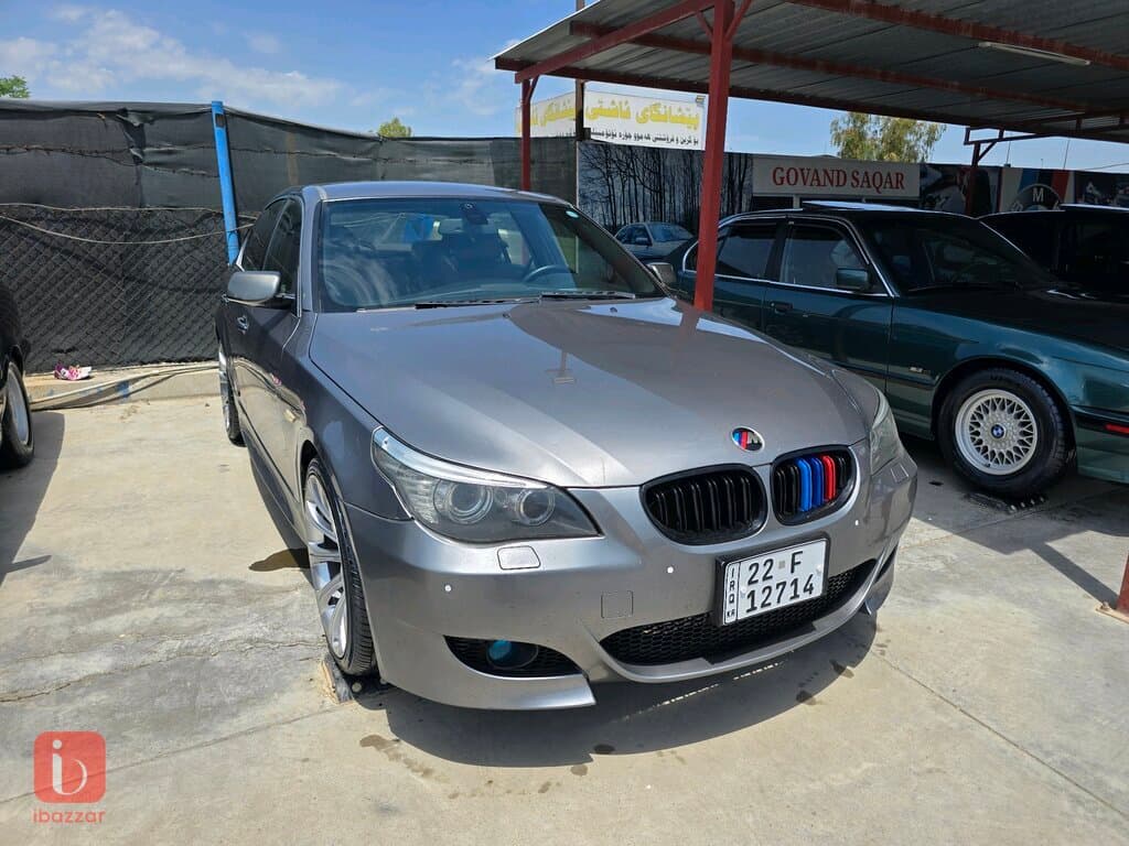 BMW 5-Series 530i 3