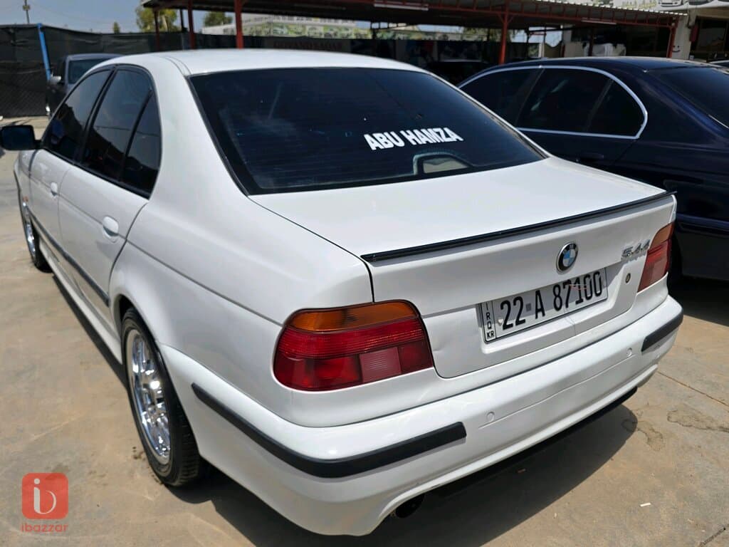 BMW 5-Series 530i 5