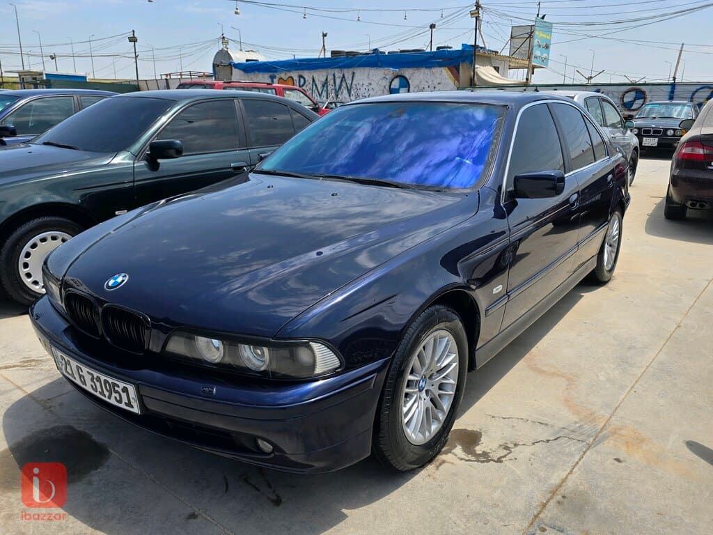 BMW 5-Series 525i 3