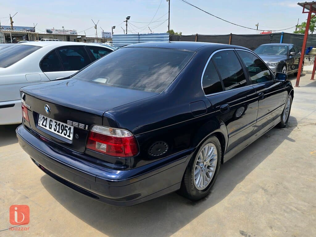 BMW 5-Series 525i 5