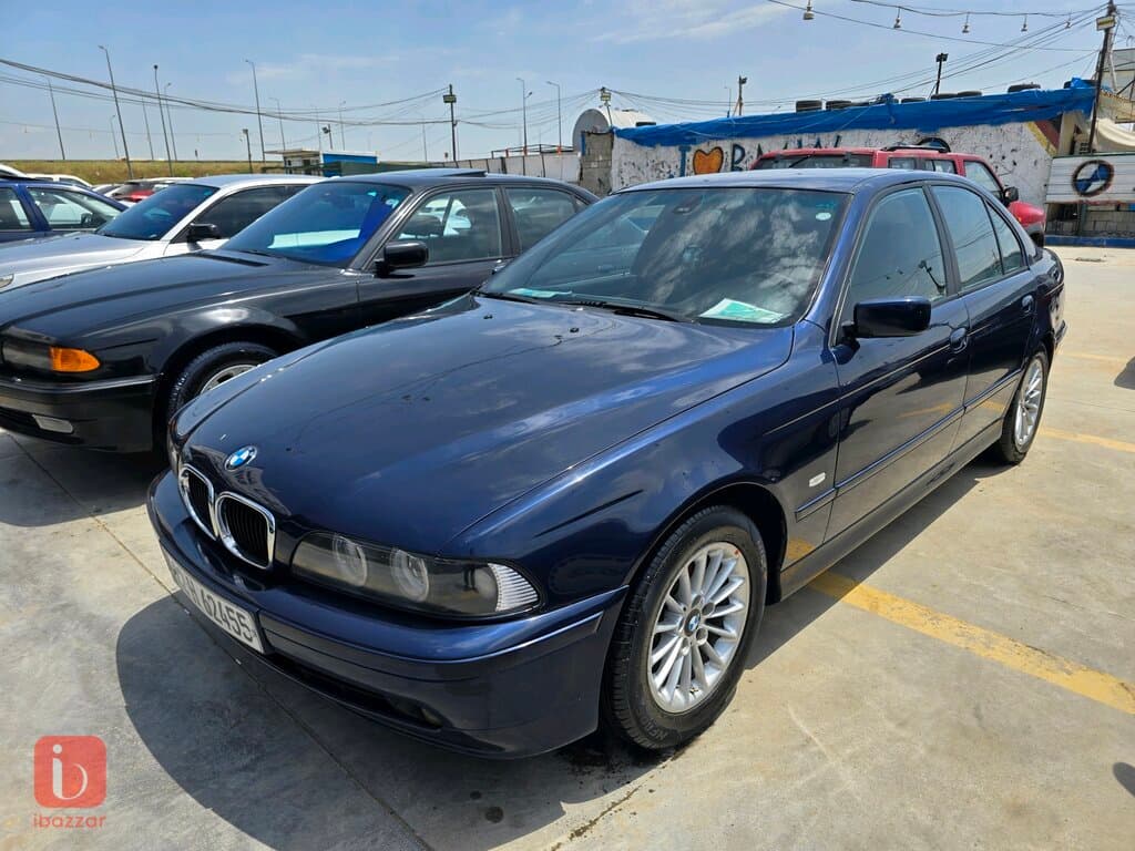 BMW 5-Series 525i 2