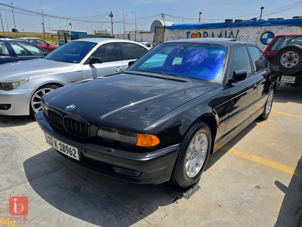 BMW 7-Series 735i 2