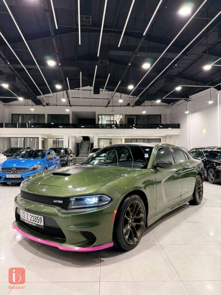 Dodge Charger Daytona R/T 1