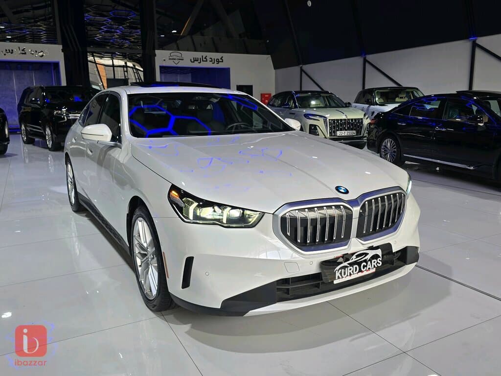 BMW 5-Series 530i 1