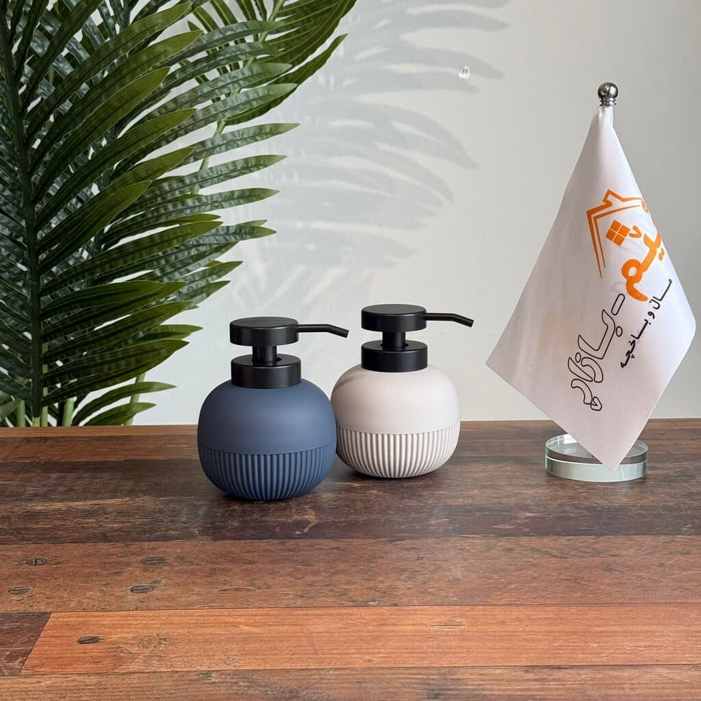 Luxury Soap Dispenser with Pump 5