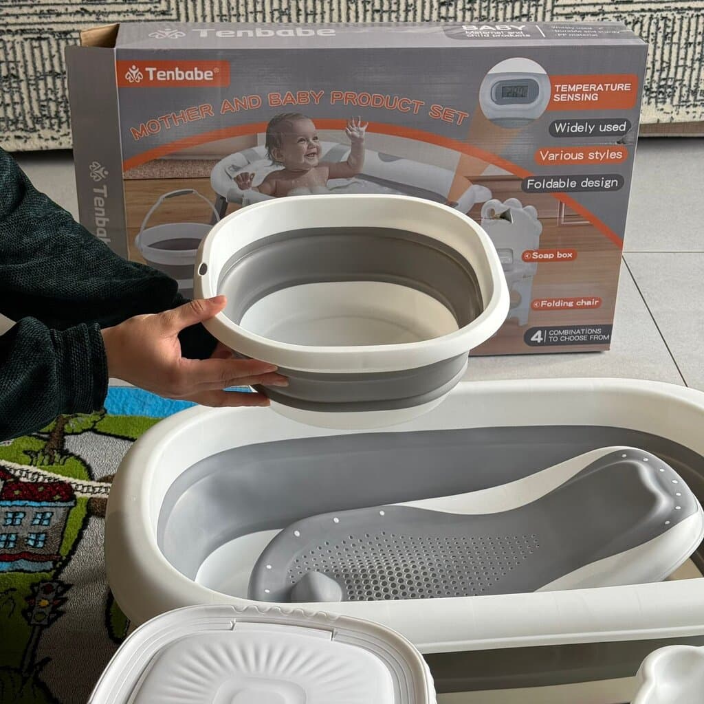Foldable Baby Bathtub Set with Mini Washing Machine & Accessories 3