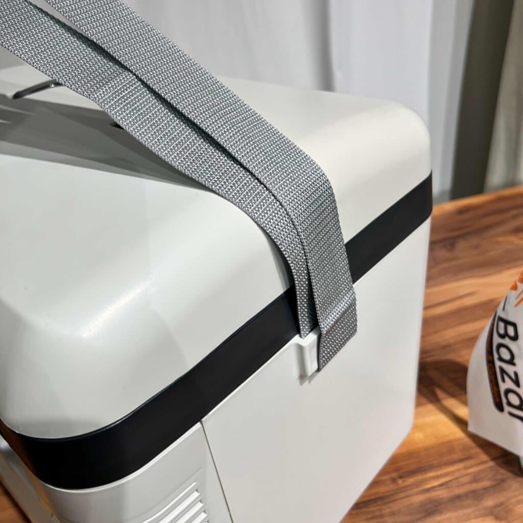 Portable Car & Home Fridge – Compact Dual-Use Mini Cooler 5