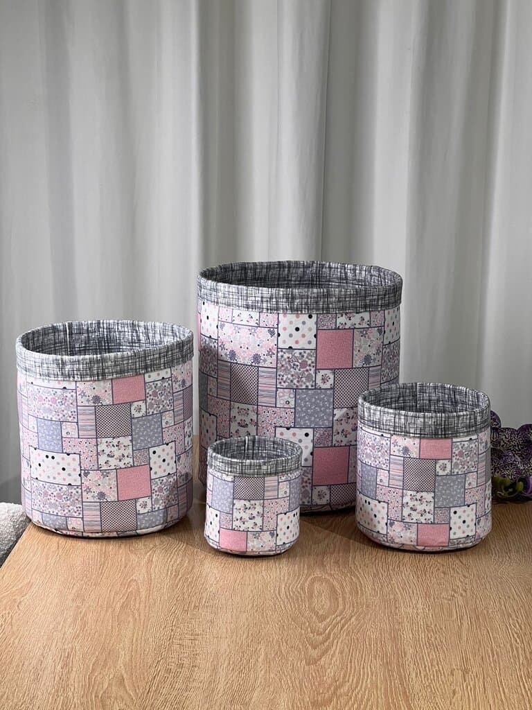 4 Sized Laundry Fabric Baskets 7