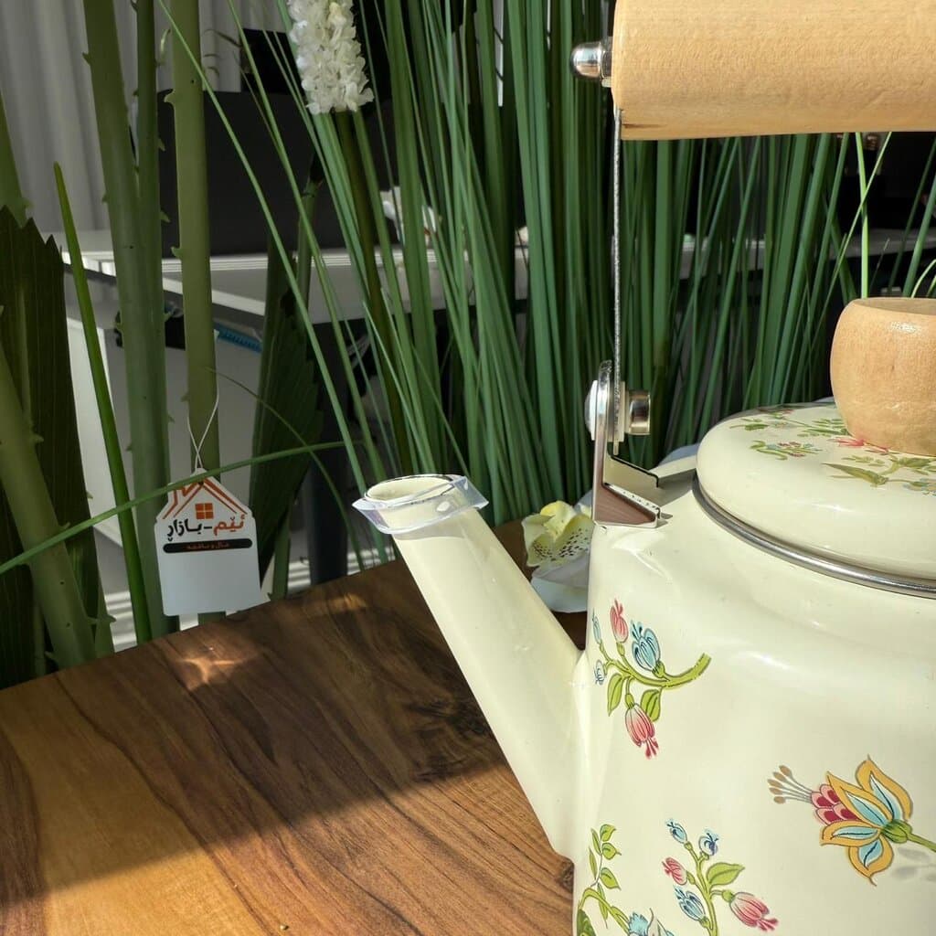 Stovetop Vintage Bloom Floral Teapot With Wooden Handle- 1.3/2L 7