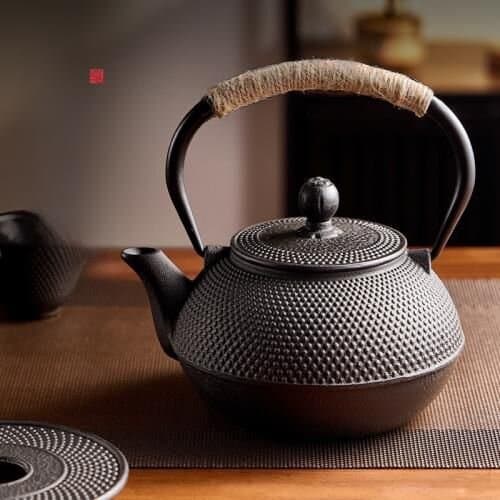 Stoneware Teapot with Stainless Steel Infuser 18