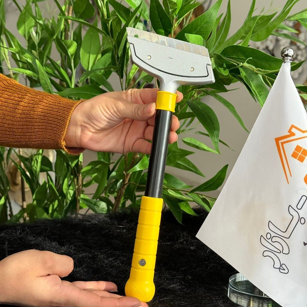 Long-Handle Multi-Purpose Scraper & Chopper Tool 1