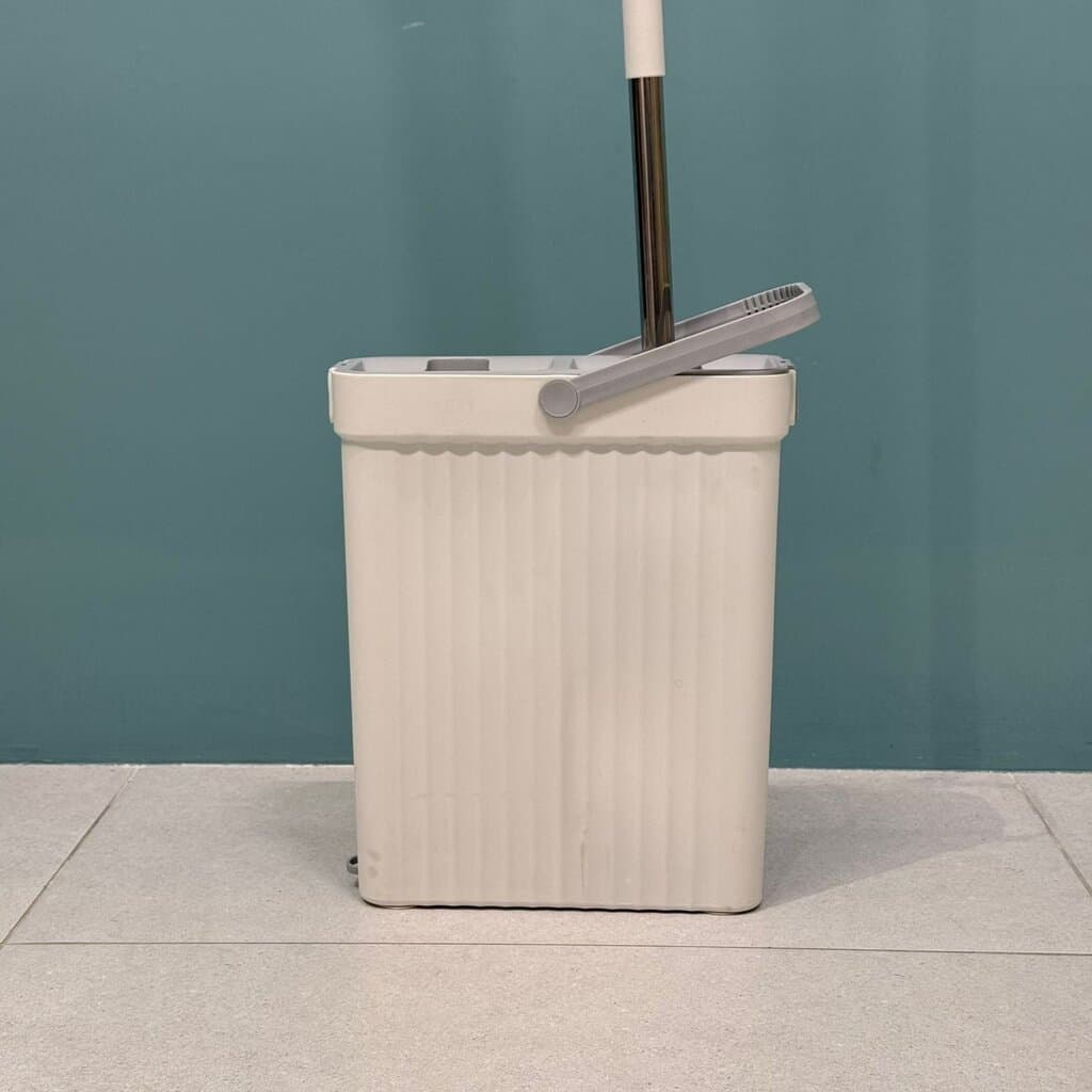 Slim Flat Mop Bucket 2