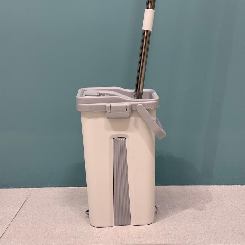 Wash & Dry Mop Bucket 1