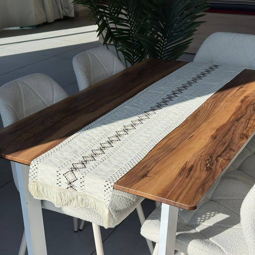 30 × 180cm Natural Woven Table Runner 17