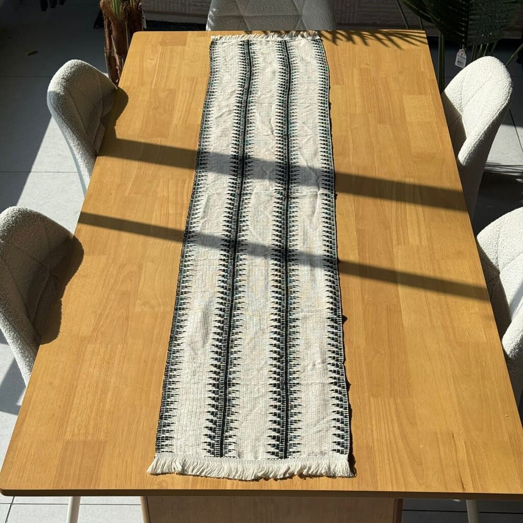 30 × 180cm Natural Woven Table Runner 20