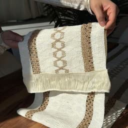 Beige 2
