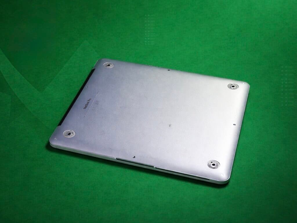 MacBook Pro 2015 Core i5 8GB RAM 512GB SSD 13 Inch Used Laptop 3