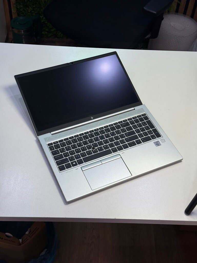 HP 850 Core i7 10th Gen 16GB RAM 256GB SSD MX250 Used Laptop 2