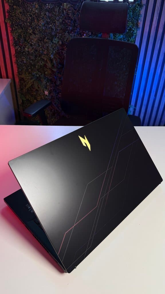 Acer Nitro V15 Core i9 13900H 16GB DDR5 512GB SSD RTX 5060 Gaming Laptop 1