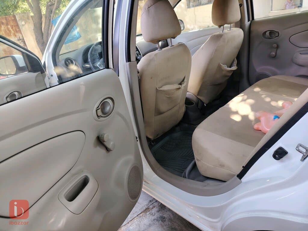 Nissan Sunny 5