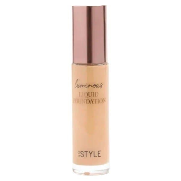 in the style Luminous Liquid Foundation - vanilla 1