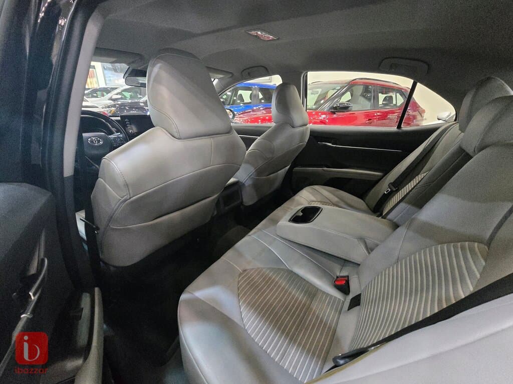Toyota Camry SE 5