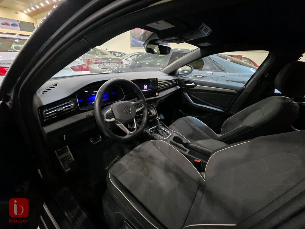 Volkswagen Jetta SE 6