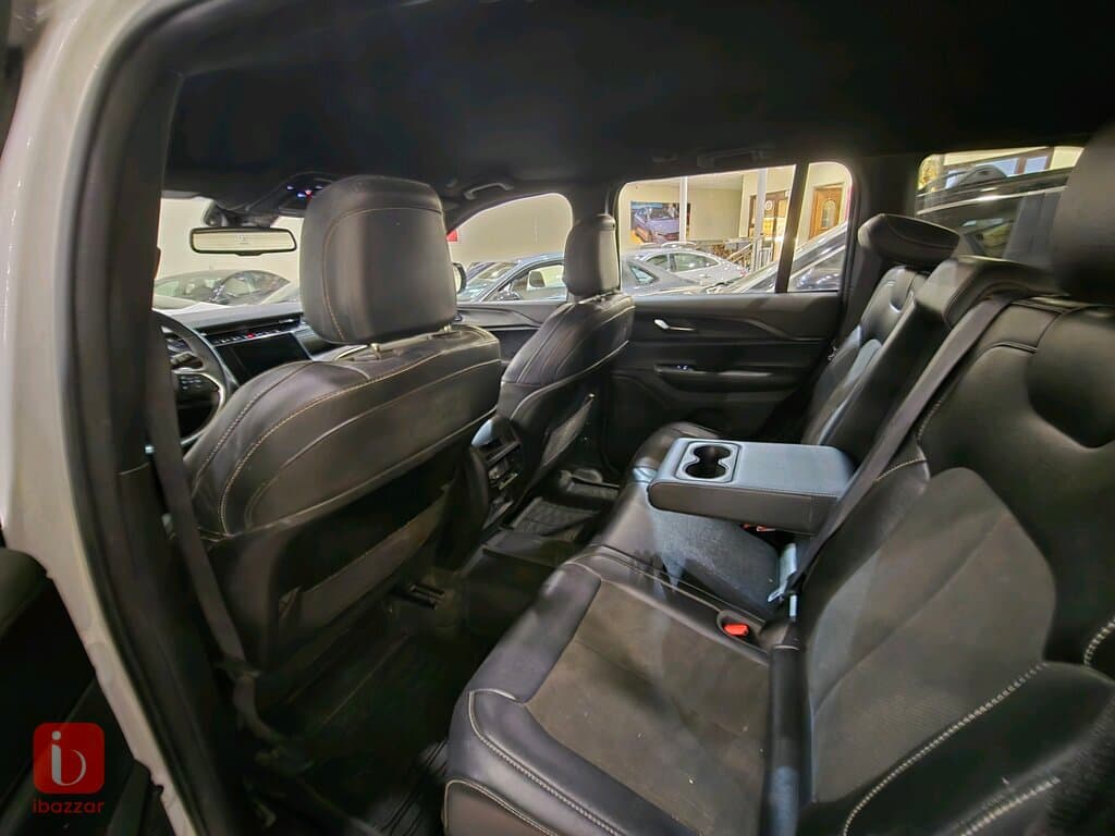 Jeep Grand Cherokee 4