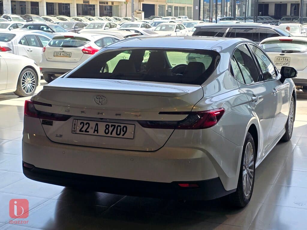 Toyota Camry LE 5