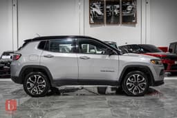 Jeep Compass Limited — photo 2