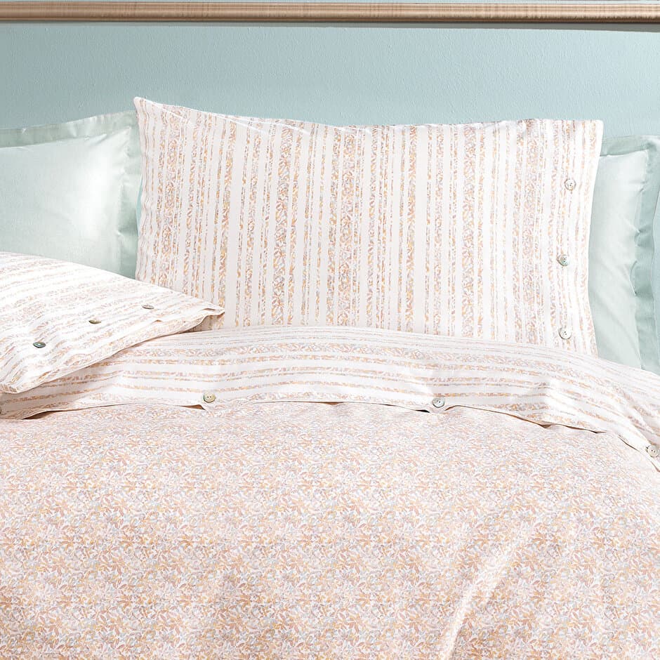 Yataş Bedding Santa - Single Size 
1- Duvet Cover: 160 x 220 cm
2- Flat Sheet: 180 x 240 cm
3- Pillowcases: 50 x 70 cm (Includes 1 Pieces) (Powder) 2
