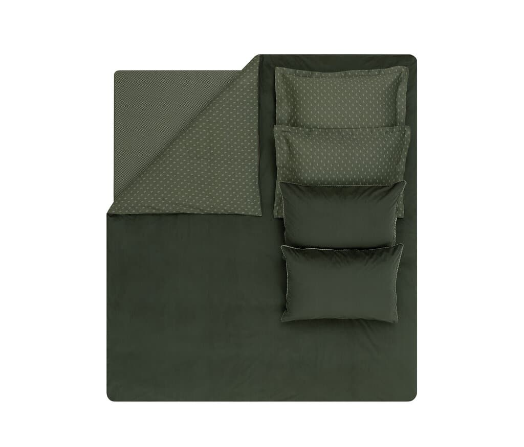 Yataş Bedding Arwin - King Size
1- Duvet Cover: 240 x 220 cm
2- Flat Sheet: 280 x 240 cm
3- Pillowcases: 50 x 70 cm (2 Flounced + 2 Standard) (Khaki) 4