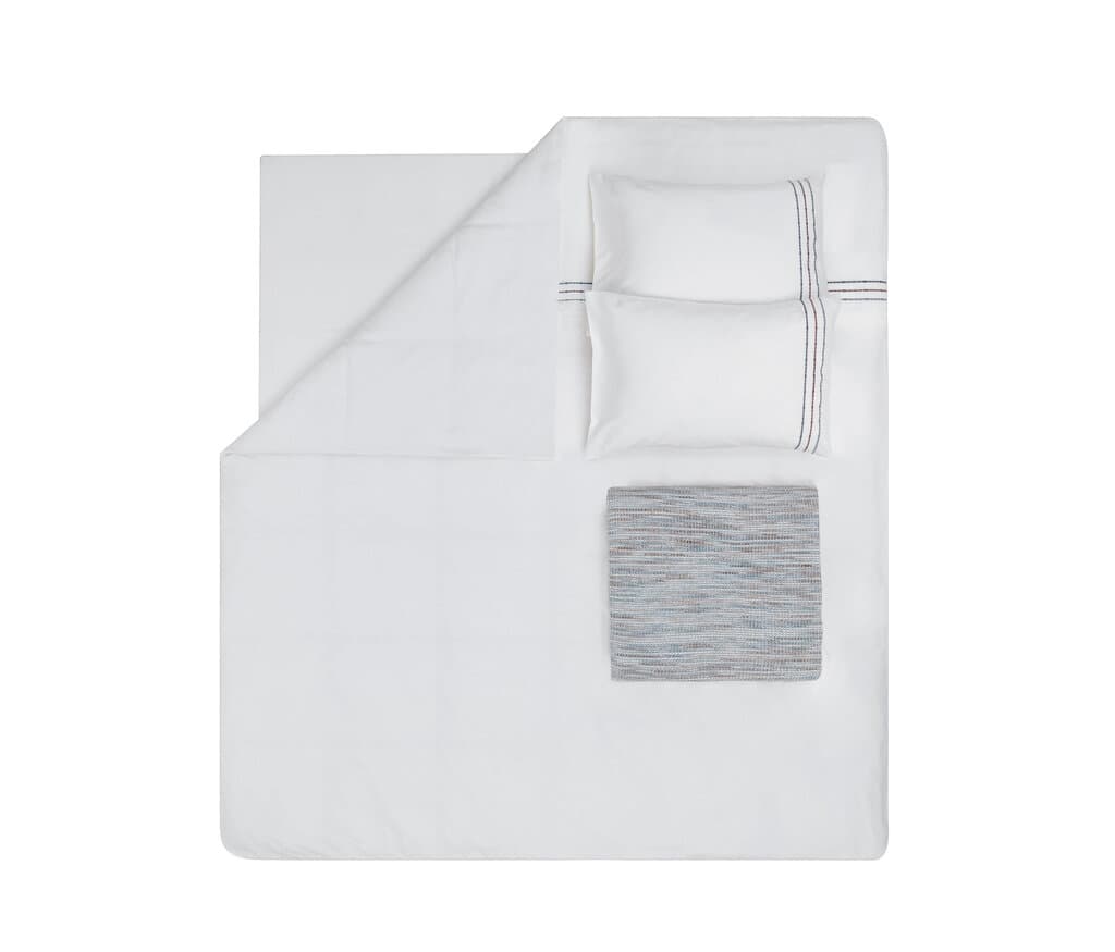 Yataş Bedding Marta - King Size 
1- Duvet Cover: 220x240 cm (1 piece)
2- Flat Sheet: 240x280 cm (1 piece)
3- Bedspread: 230x240 cm (1 piece)
4- Pillowcases: 50x70 cm (2 pieces) (Grey) 3