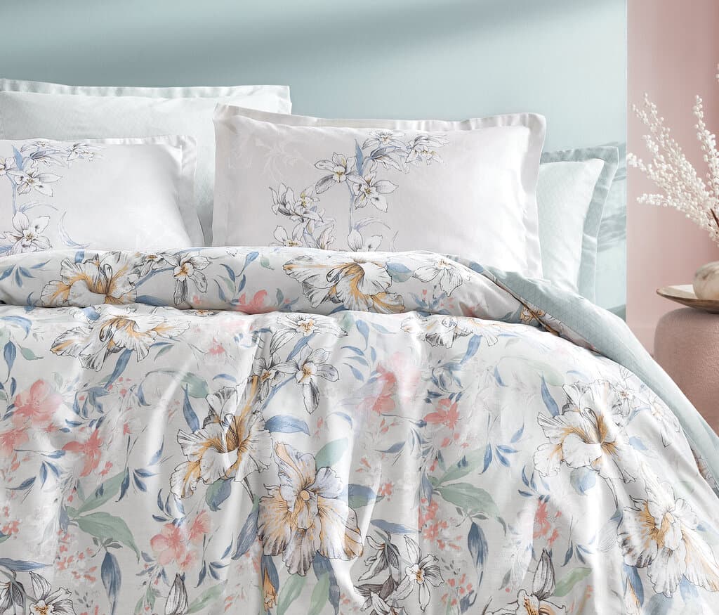 Yataş Bedding Madre - King Size
1- Duvet Cover: 240x220 cm (1 piece)
2- Flat Sheet: 280x240 cm (1 piece)
3- Pillowcases: 50x70 cm (2 pieces) (Beige) 1