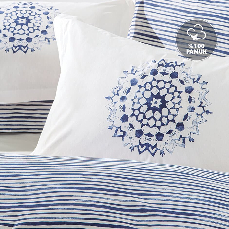 Yataş Bedding Sancia - King Size
1- Duvet Cover: 220x240 cm (1 piece)
2- Flat Sheet: 240x280 cm (1 piece)
3- Pillowcases: 50x70 cm (2 pieces) (Blue) 3