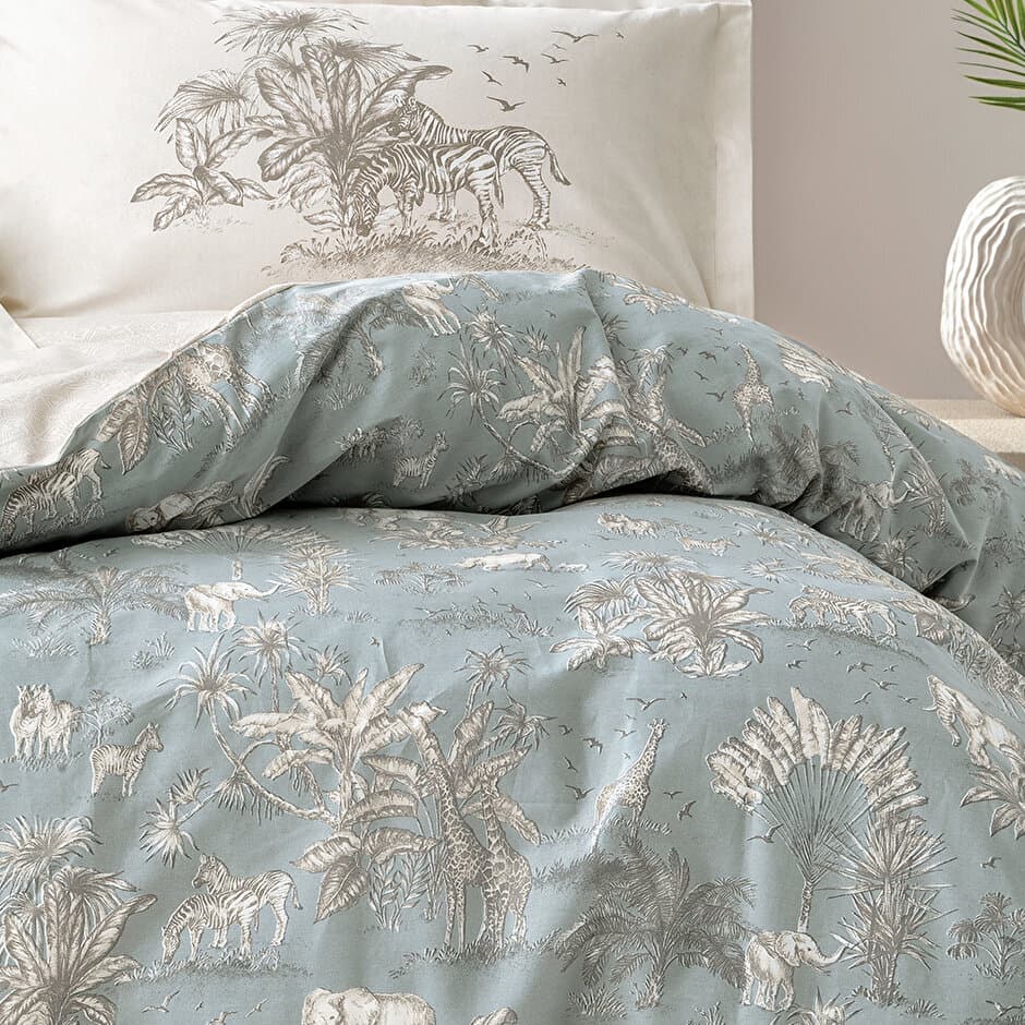 Yataş Bedding Aster - King Size
1- Duvet Cover: 220x240 cm (1 piece)
2- Flat Sheet: 240x280 cm (1 piece)
3- Pillowcases: 50x70 cm (2 pieces) (Sage) 2